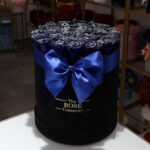 Large Μαύρο Velvet Κουτί Με Μπλε Τριαντάφυλλα Forever Και Χρυσοσκονη