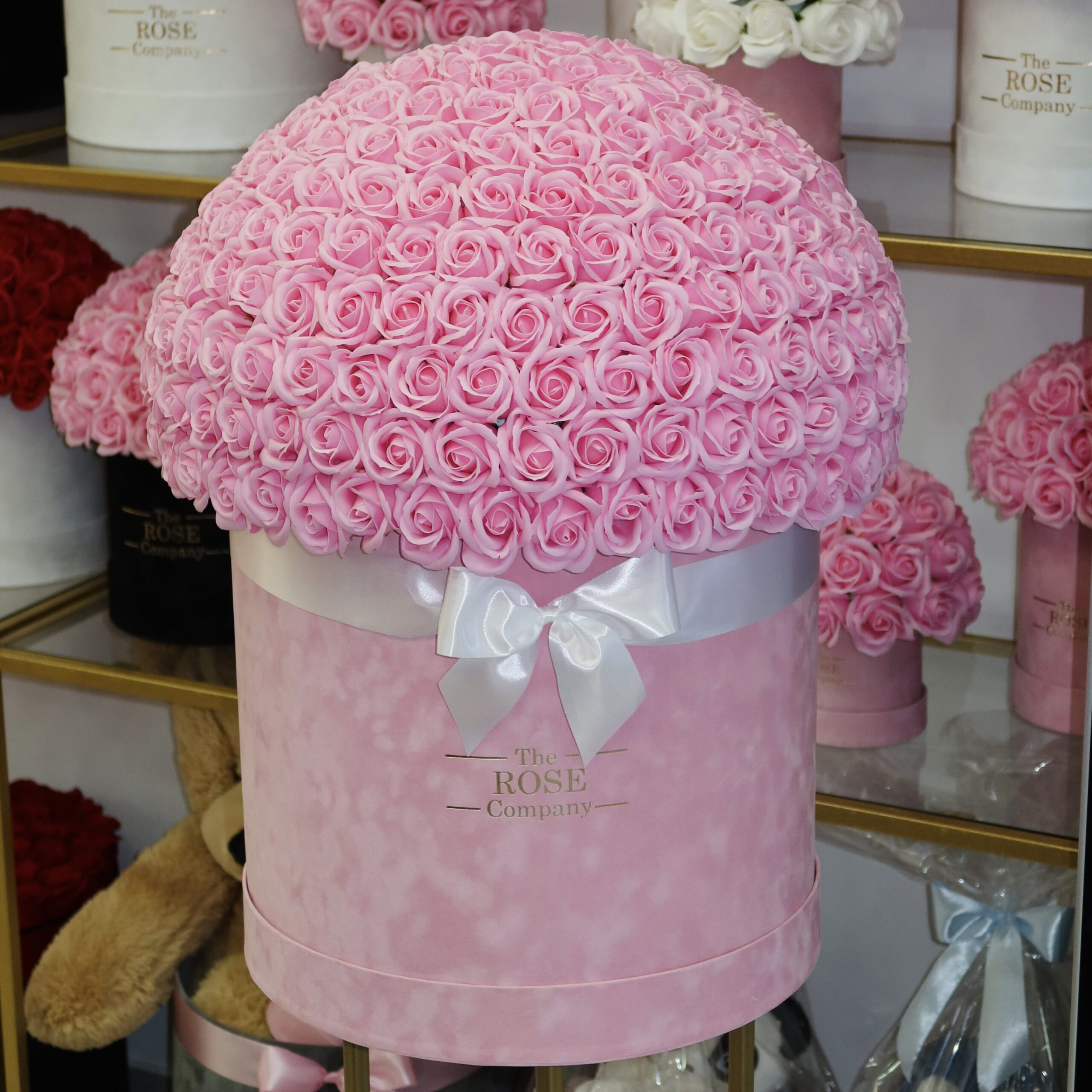 IMG_7950 Infinity Roses XLarge Velvet Ροζ Κουτι με Ροζ Real Touch Τριανταφυλλα Που Διαρκουν Για Παντα - Image 1