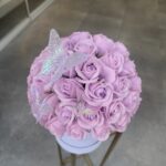 Infinity Roses Small Ασπρο Κουτί Με Πεταλουδεσ Και Λιλα Real Touch Τριαντάφυλλα Που Διαρκούν Για Πάντα - Image 2