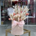 Forever Αποξηραμένα Λουλούδια (Ροδακινη– Μπεζ Απόχρωση) σε Baby Nude Velvet Κουτί