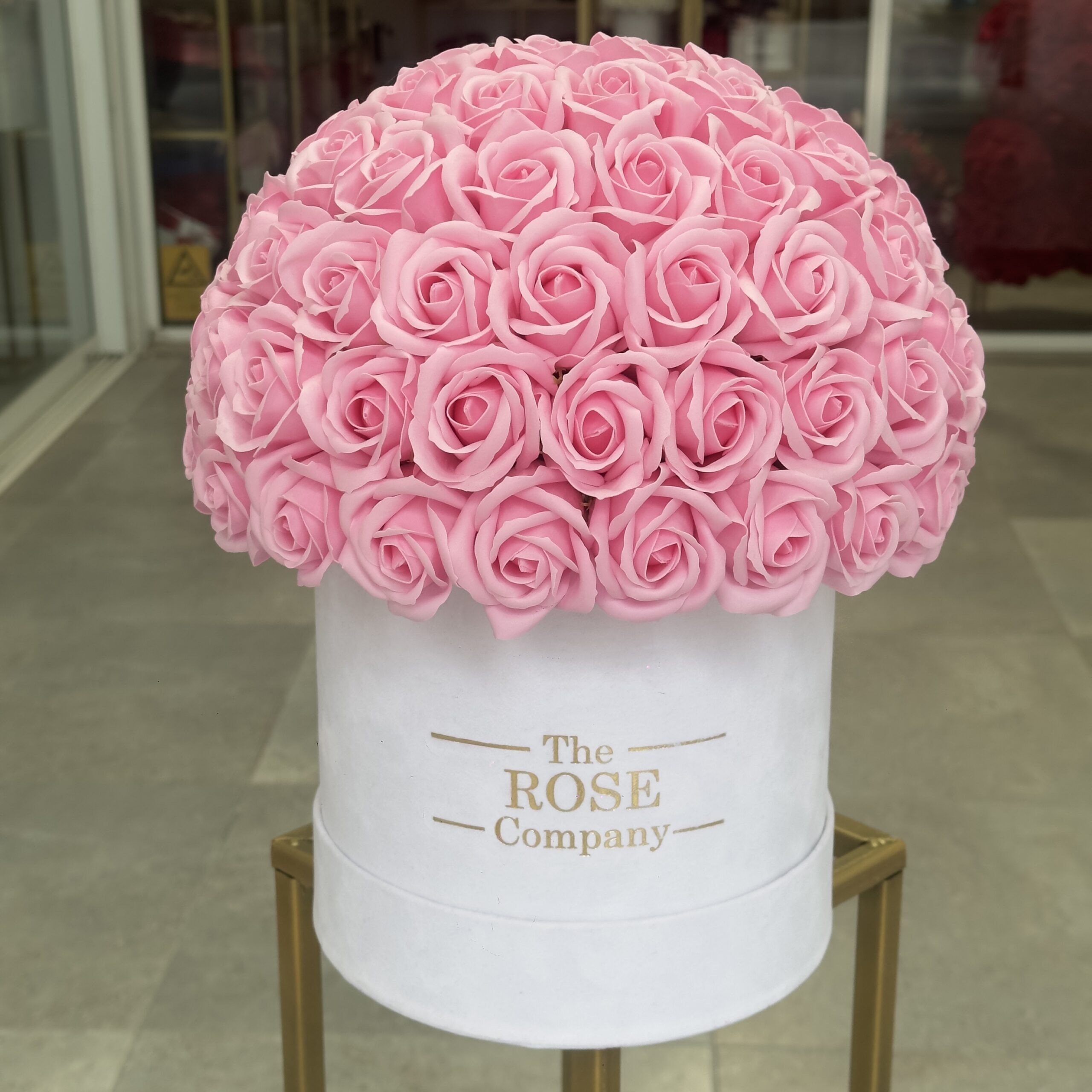 Infinity Roses Midi Velvet Λευκό Κουτί Με Ροζ Real Touch Τριαντάφυλλα Που Διαρκούν Για Πάντα