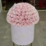 Infinity Roses Large Λευκό Κουτί Με Πεταλουδεσ Και  Ροζ Real Touch Τριαντάφυλλα Που Διαρκούν Για Πάντα